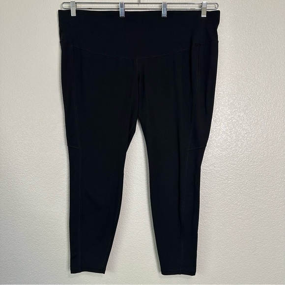 Lane Bryant Livi Black Control Tech Leggings, Size 26/28 - Picture 1 of 8